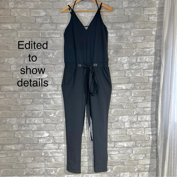 Fabletics Women's XS Parker Jumpsuit in Black. Boho Contemporary Athleisure EUC - Picture 4 of 12